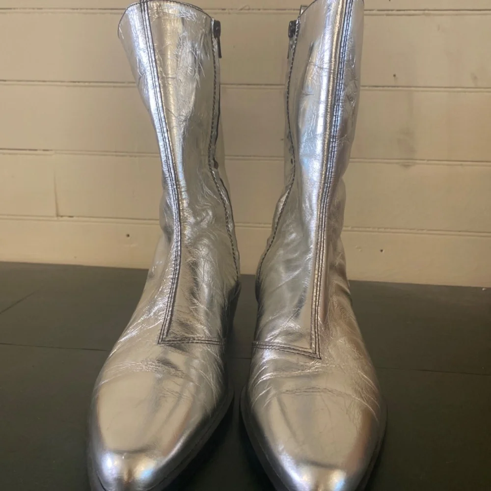 Bimba y Lola Boots - Picture 2 of 8